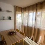 Διαμέρισμα Front Sun *